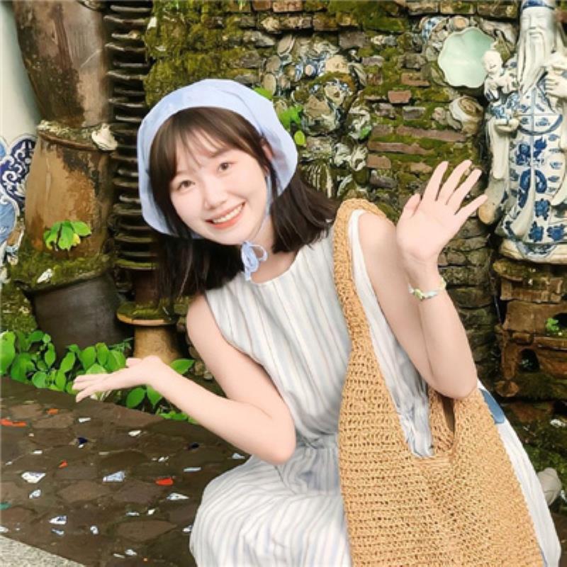 广州私人导游在校本科生纳喇敏
