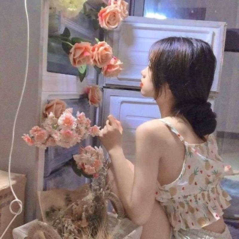 桂林陪游女孩网店青绪梅