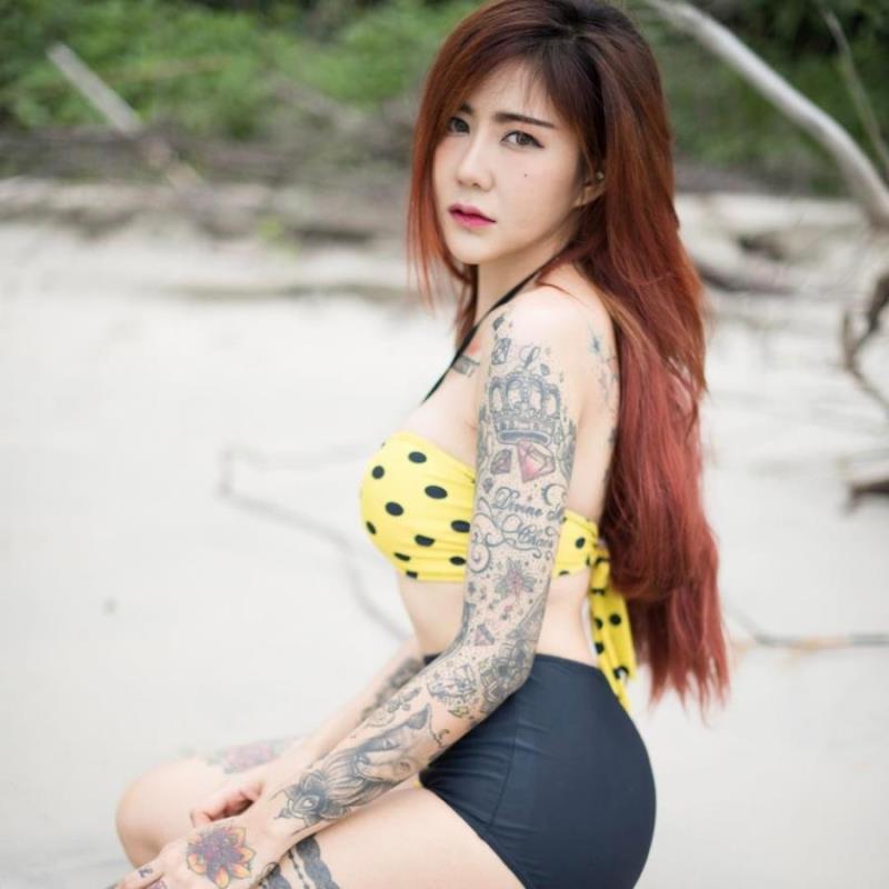 桂林私人伴游女孩在校硕士生曾碧菡