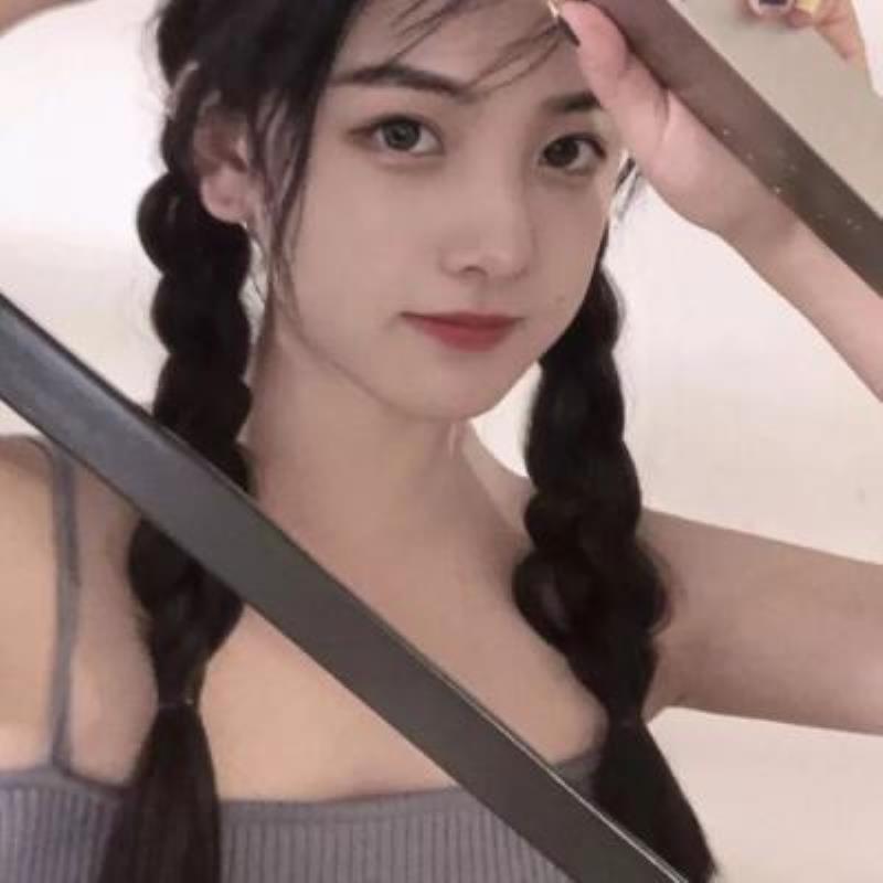 惠州结伴游玩在读生戚笑寒