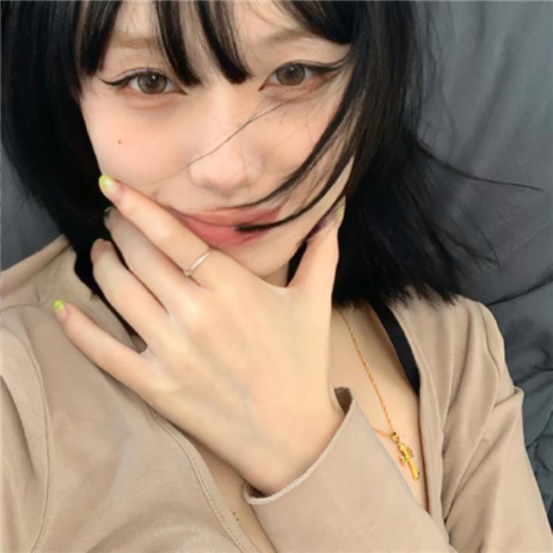 天水伴游小姐姐4S店销售员别吣婷