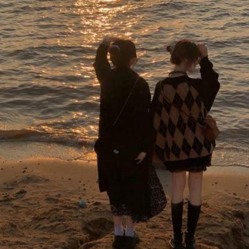 昆明陪游女孩演员秘湛蓝