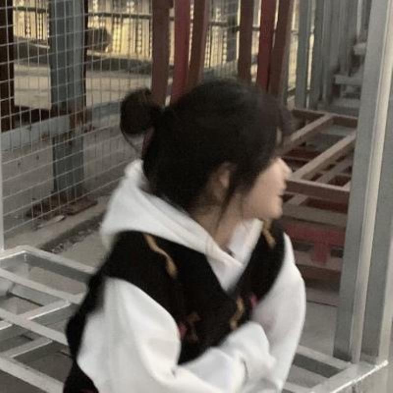 昆明私人伴游女孩行政子车映菱