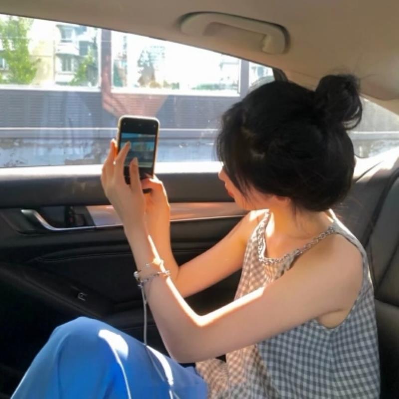 青岛陪游证券经纪人机以莲