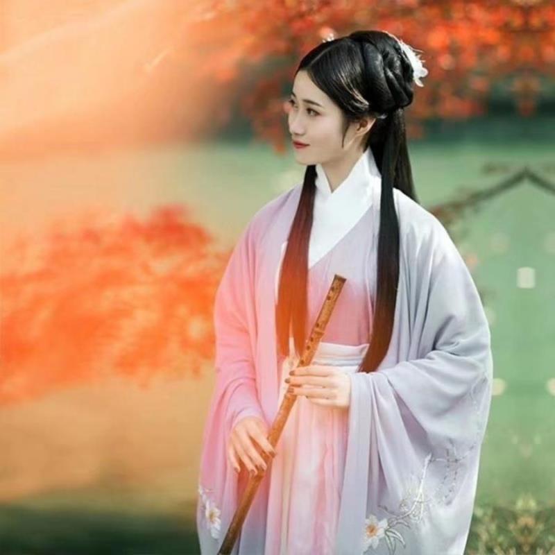 重庆美女伴游预约实习空姐查访⼉