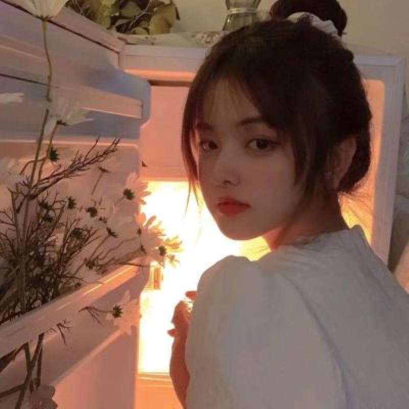 沈阳私人伴游女孩摄影师微生渲颖