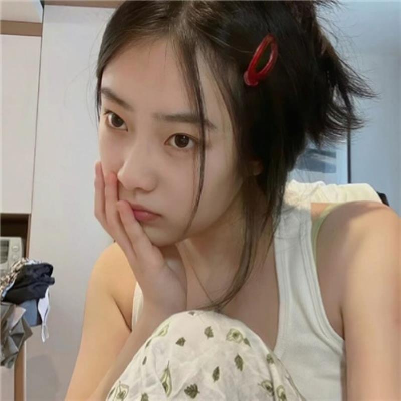 深圳私人伴游女孩中专生闫莹紫