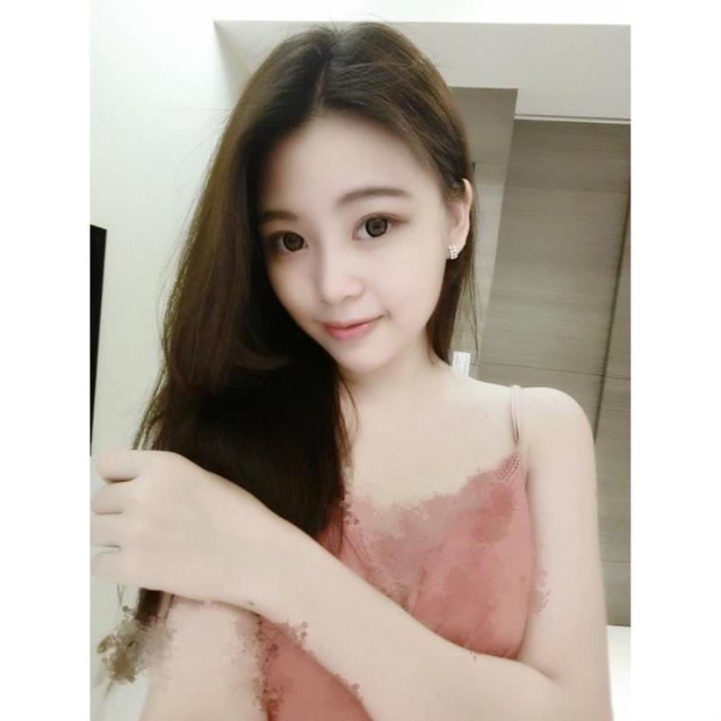 深圳商务伴游试穿员贡金妞