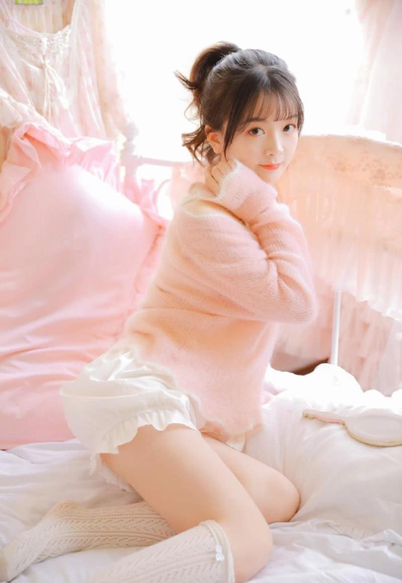 苏洲导游秘书墨谷菱