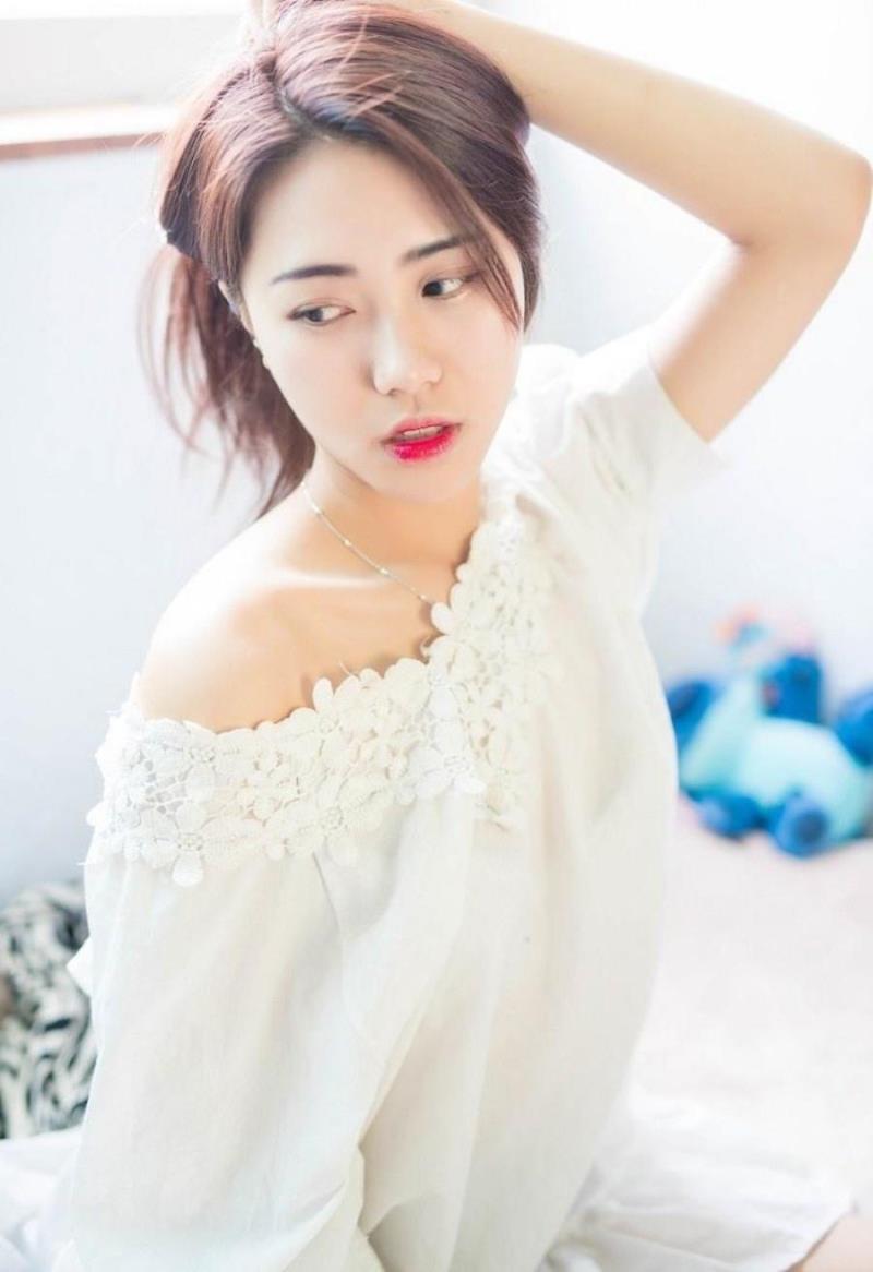 苏洲美女陪玩陪游经纪人闽强琼
