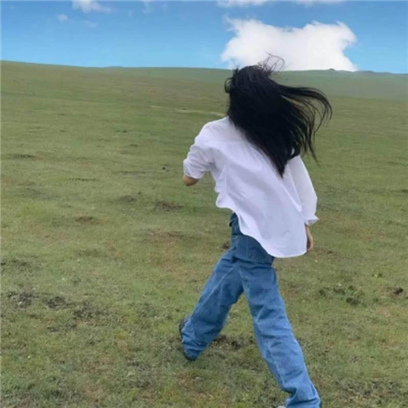武汉美女陪玩电话接线员府茹之