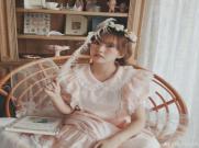 青岛结女伴旅游中专生连刚琼