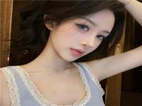 栖霞结女伴旅游直播网红韦彤新