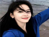 成都美女陪玩迷人车模谏怡媛